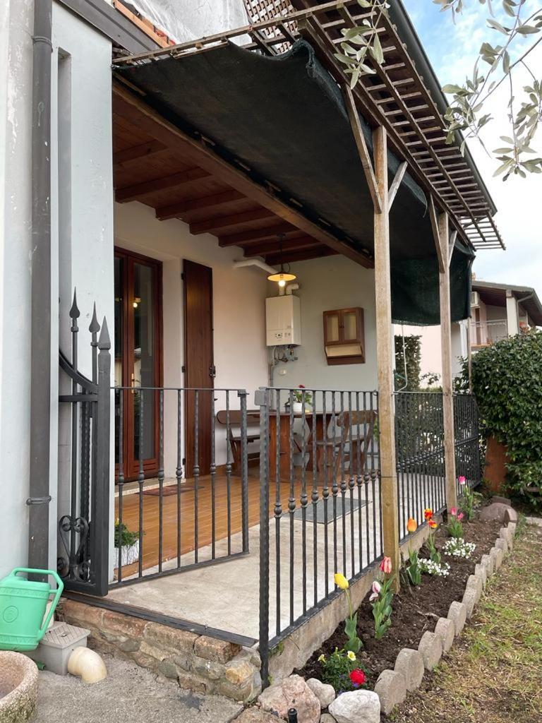 Casa Laghetto Villa Castellaro  Rum bild